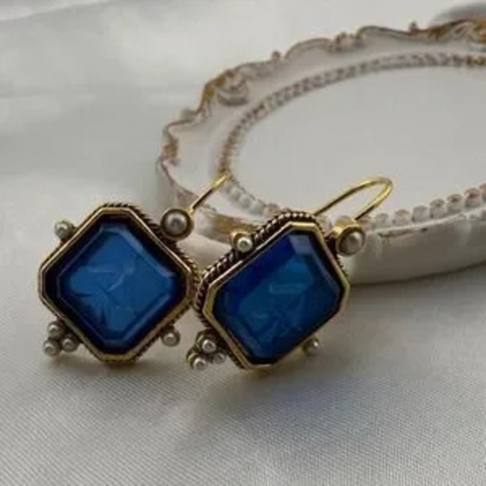 Vintage Elegant Gold and Blue Earrings With Pearl Accents